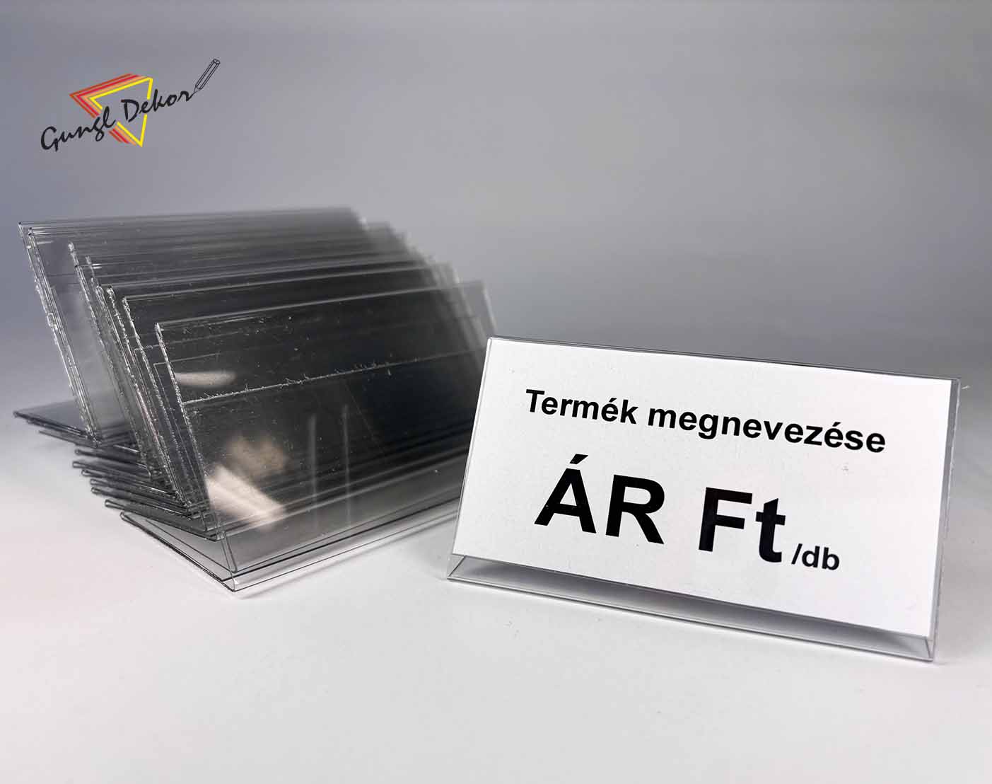 Műanyag talpas árjelző
